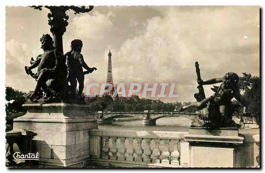 CPA Paris Vue sur le Pont Alexandre III Tour Eiffel