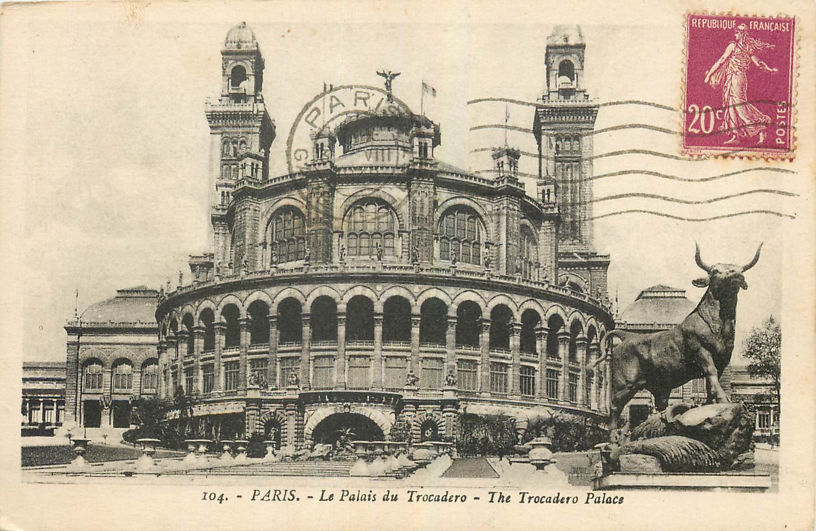 CPA Paris Le Palais du Trocadero Taureau Rhinoceros