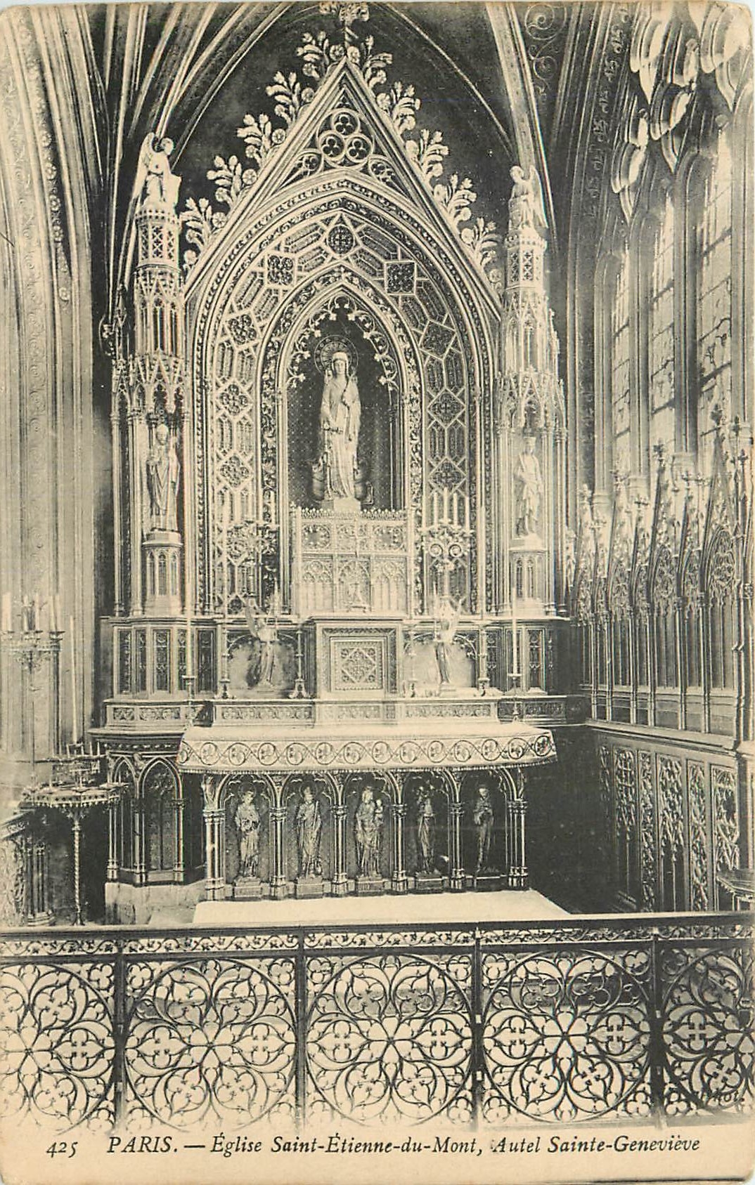 CPA Paris Eglise saint Etienne du Mont Autel Sainte Genevieve 