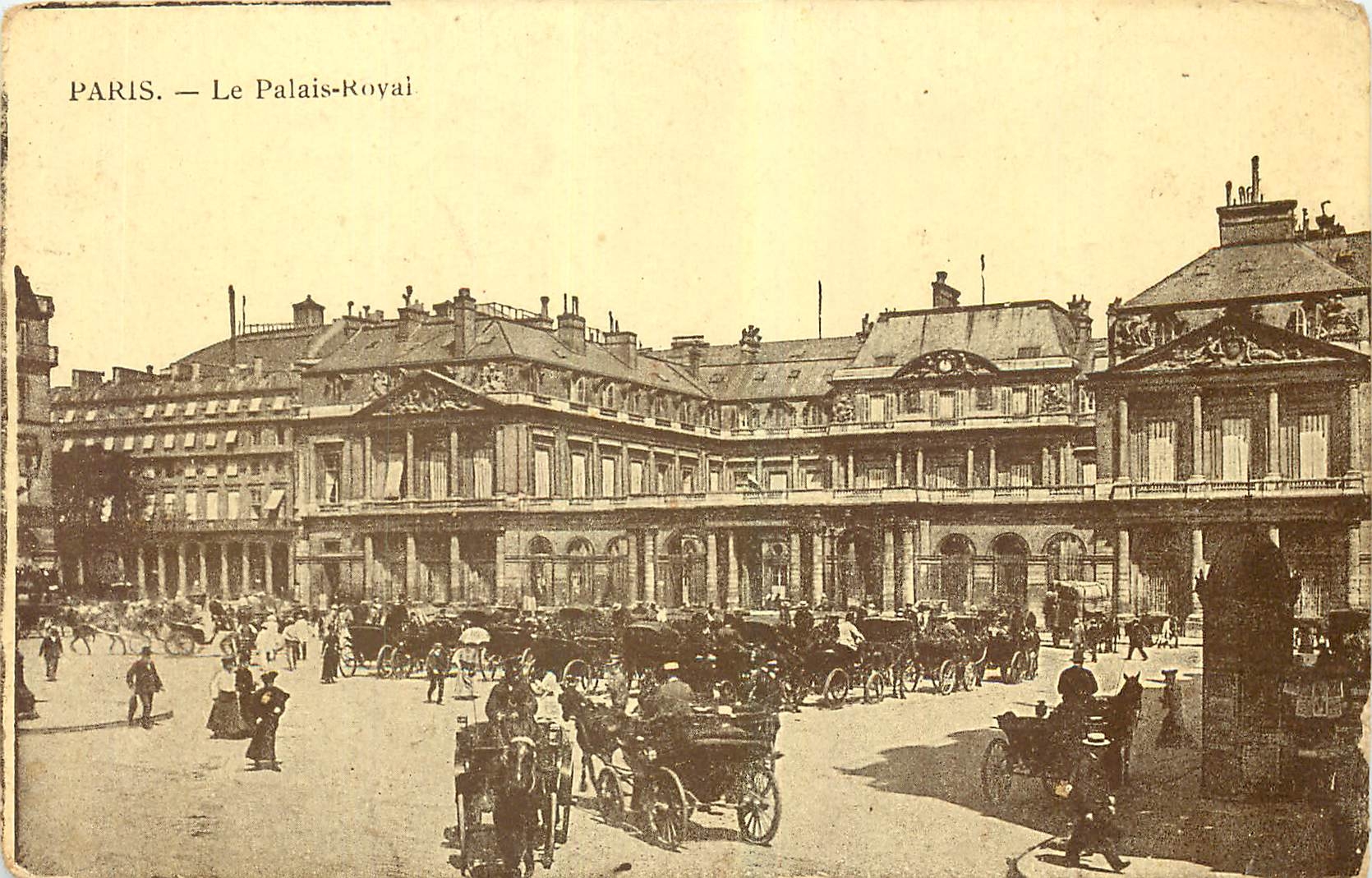 CPA Paris Le Palais Royal 