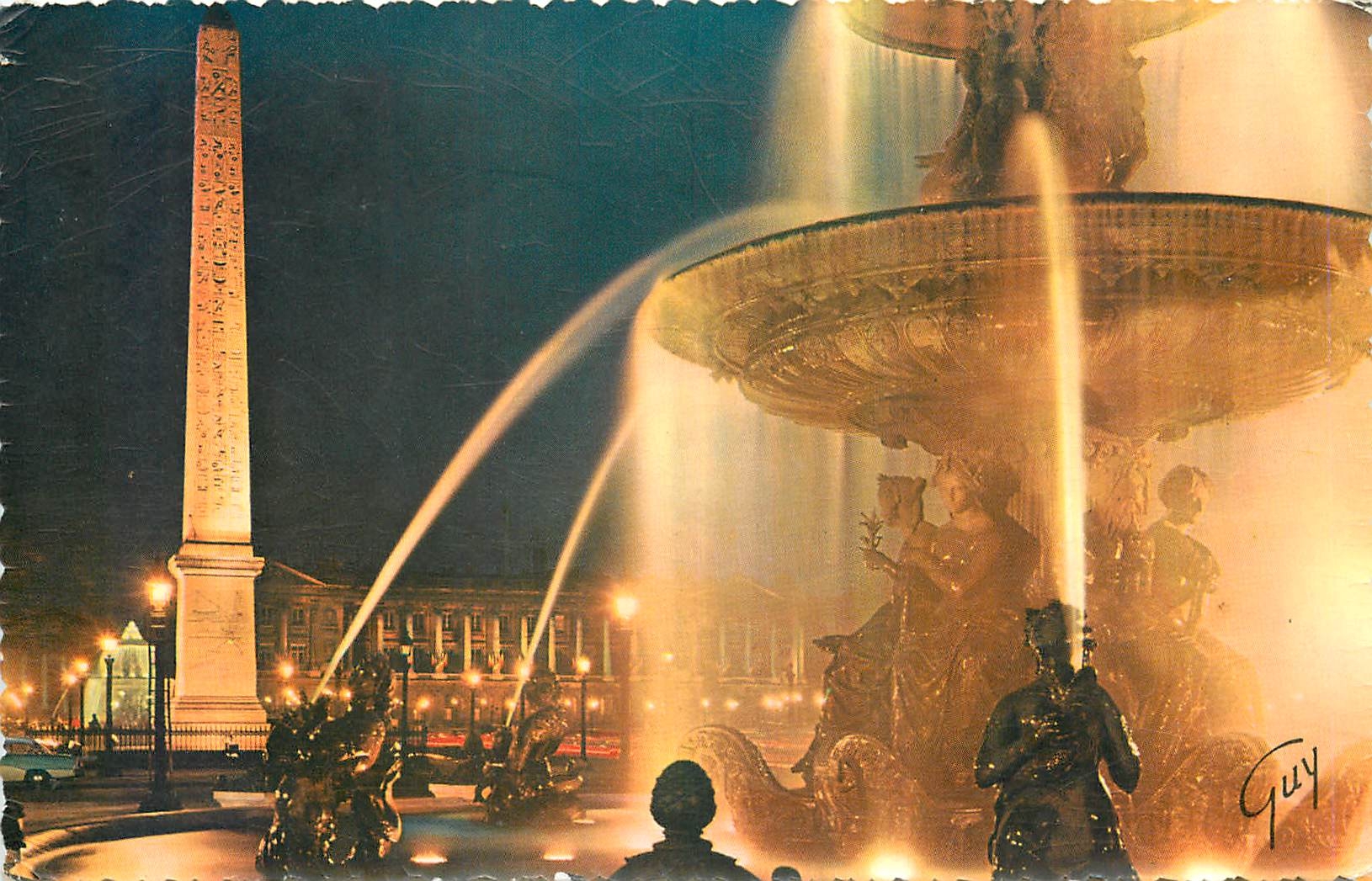 CPA Paris et ses Merveilles Fontaine de la Place de la Concorde et obelisque de Louqsor vue de nuit 