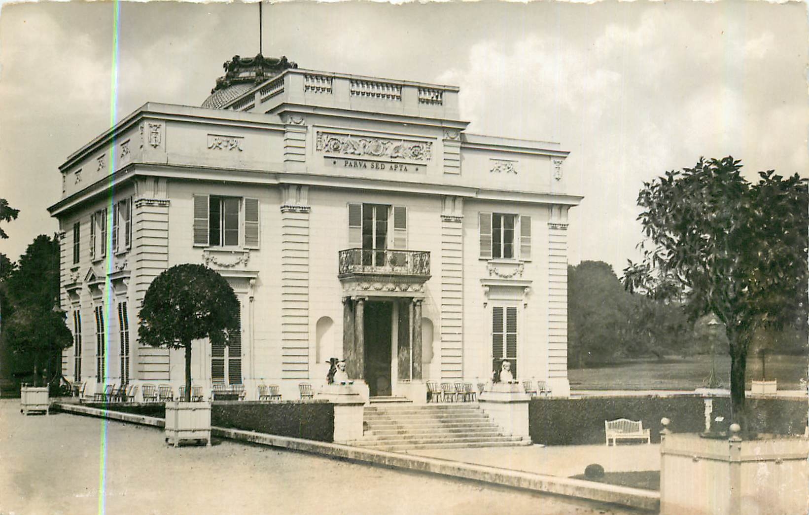 CPA Paris Bagatelle Le Chateau et la Terrasse 