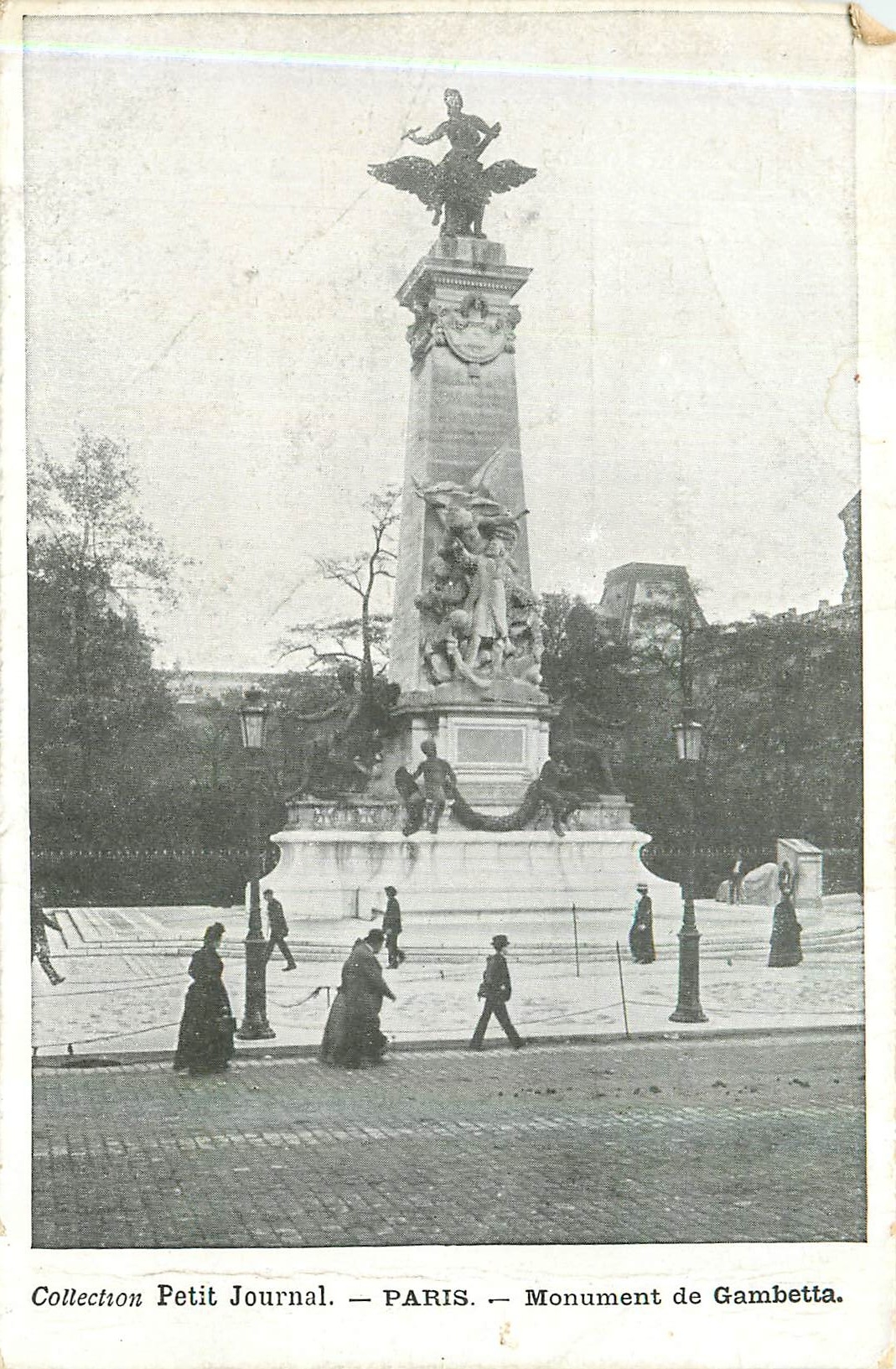 CPA Petit Journal Paris Monument de Gambetta 