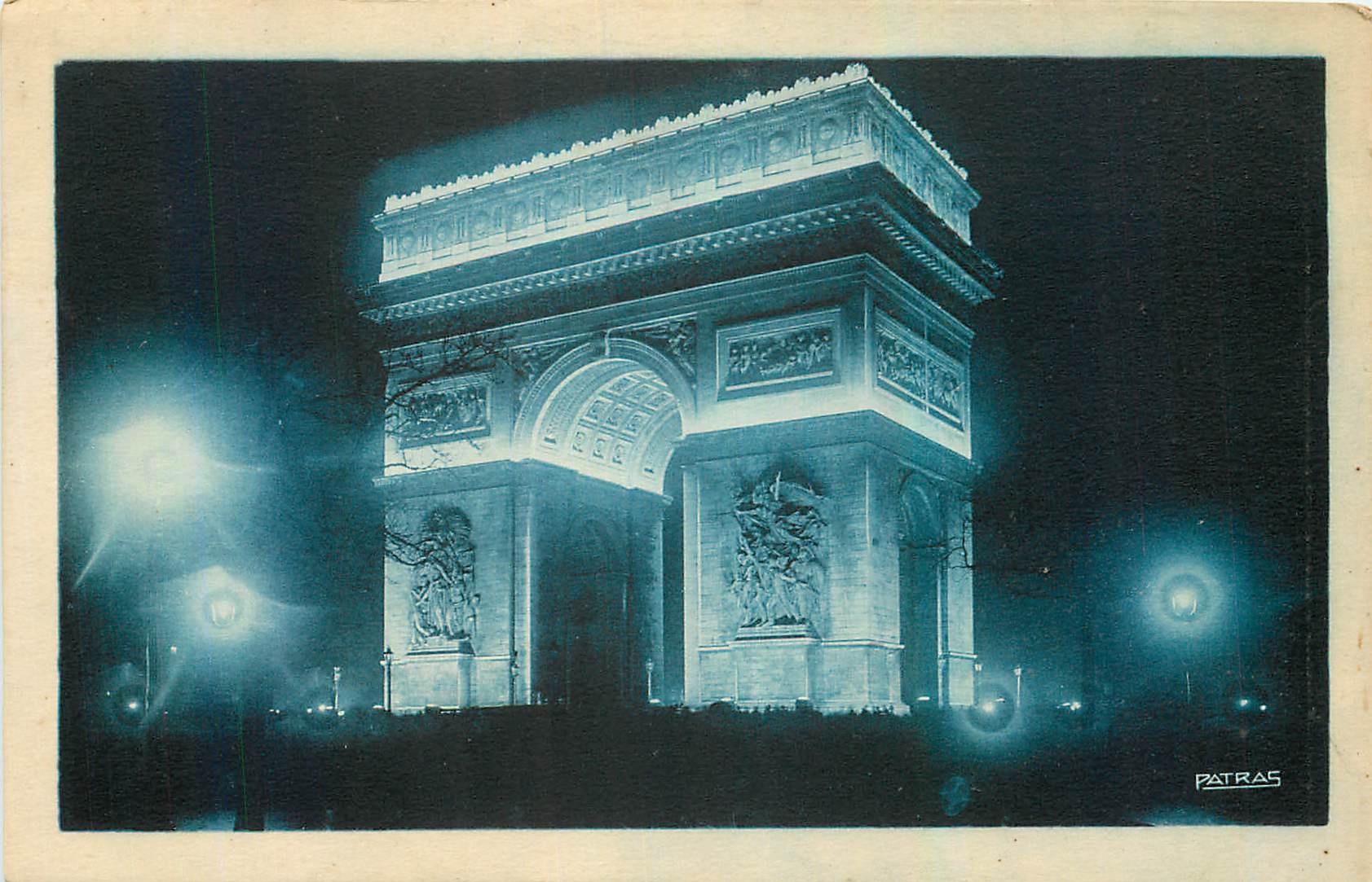 CPA Paris la Nuit Illumination de l'Arc de Triomphe 