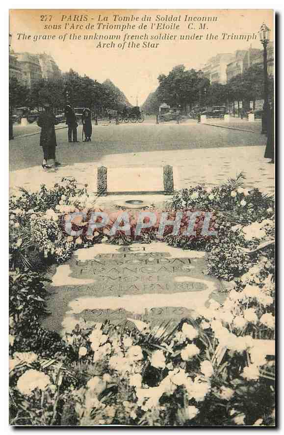 CPA Paris La Tombe du Soldat Inconnu sous l'Arc de Triomphe de l'Etoile 