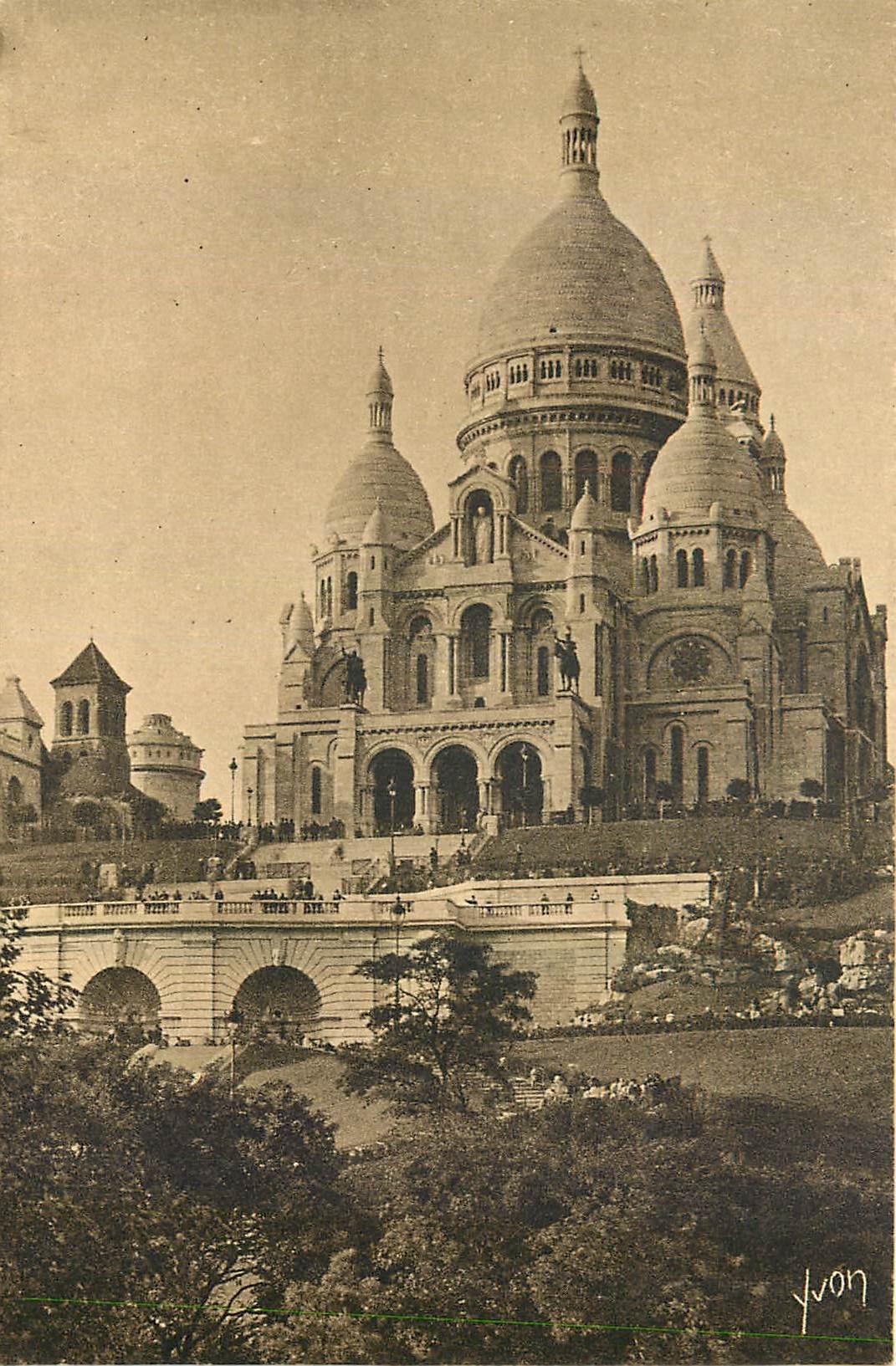 CPA Paris Basilique du Sacre Coeur de Montmartre 