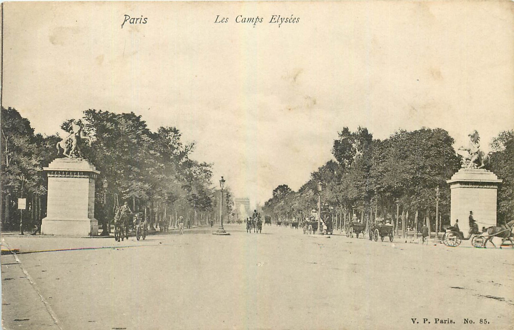 CPA Paris Les Camps Elysees Champs Elysees