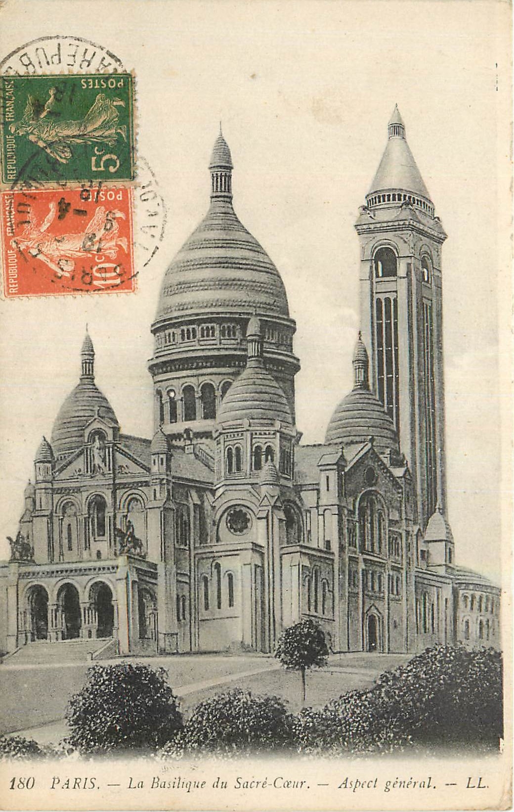 CPA Paris La Basilique du Sacre Coeur Aspect general 