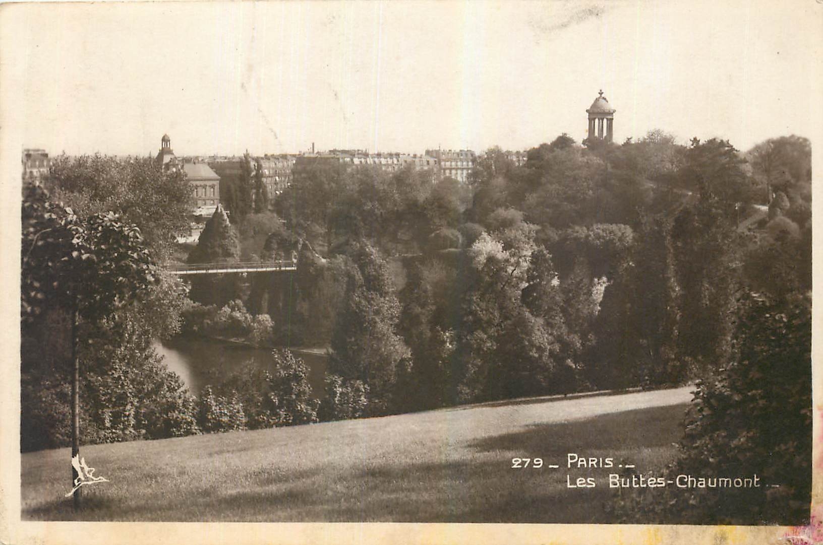 CPA Paris Les Buttes Chaumont 