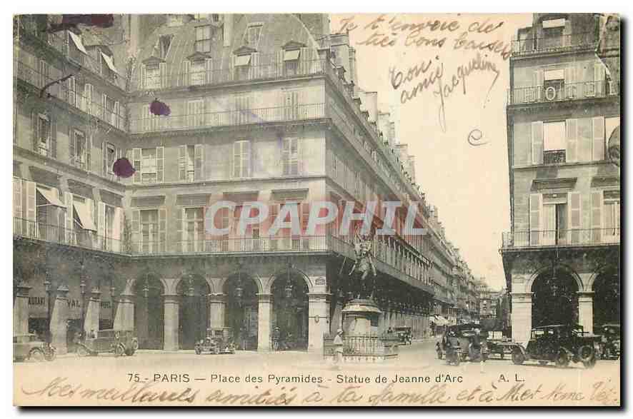 CPA Paris Place des Pyramides Statue de Jeanne D'Arc 