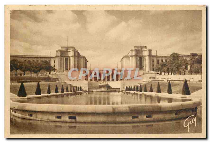 CPA Paris et ses Merveilles Le Palais de Chaillot vu des Jardins 