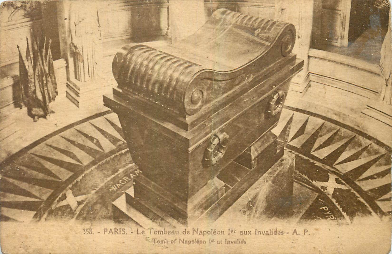 CPA Paris le Tombeau de Napoleon I aux Invalides 