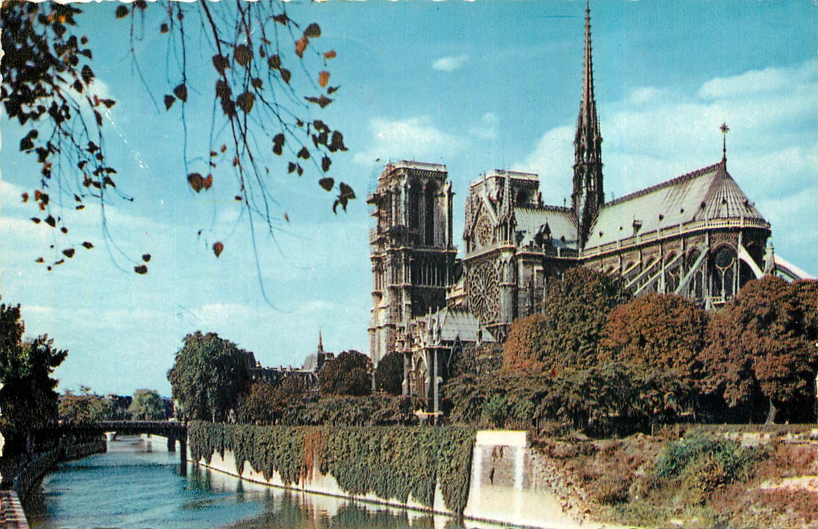 CPA Paris Notre Dame et la Seine 