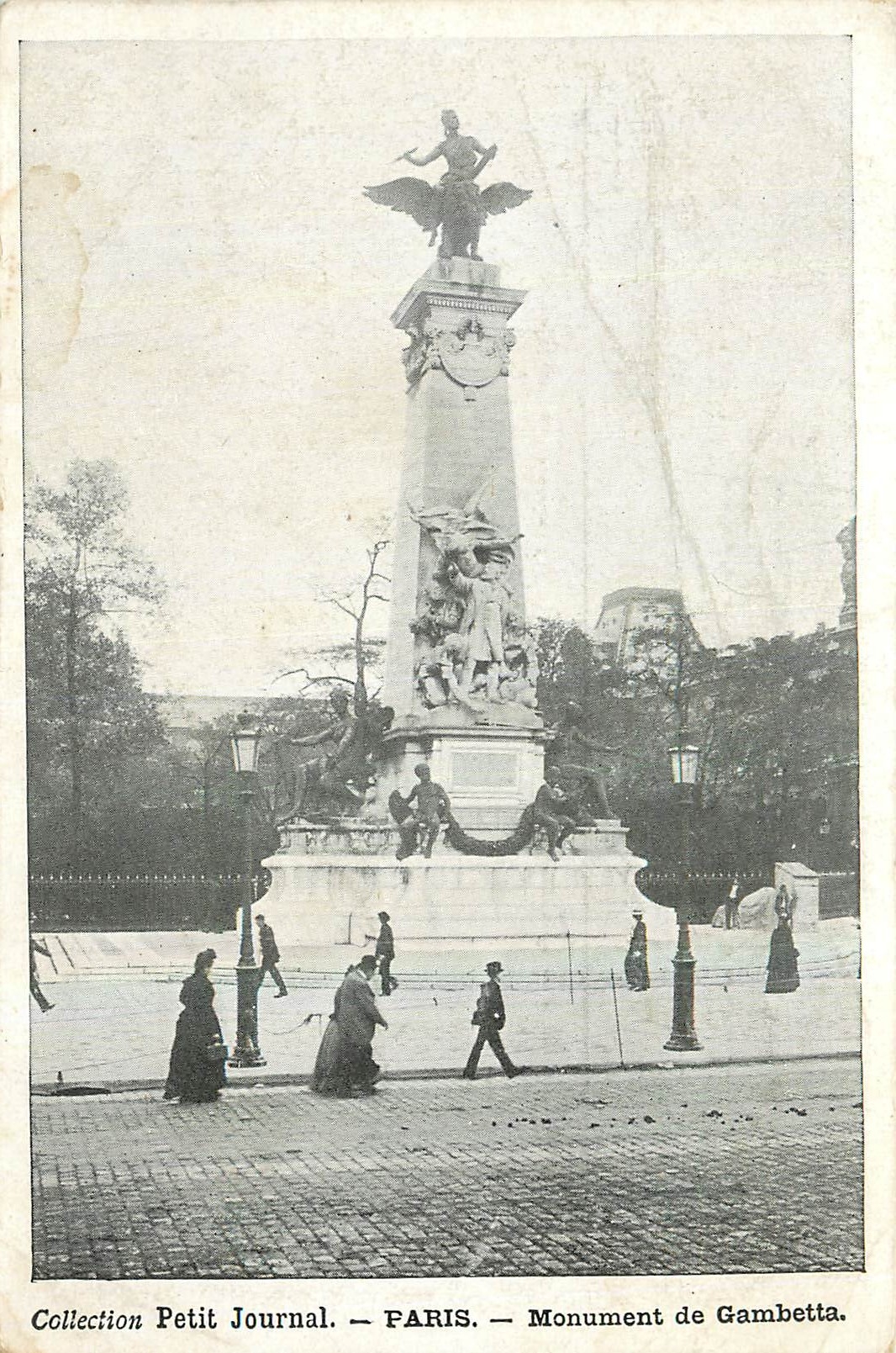 CPA Collection Petit Journal Paris Monument de Gambetta 