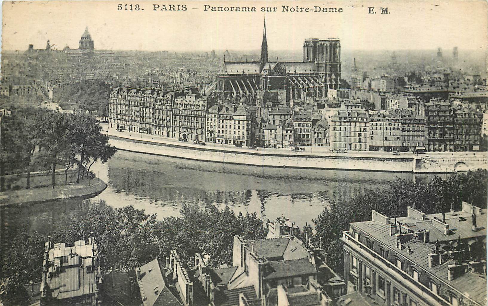 CPA Paris Panorama sur Notre Dame 