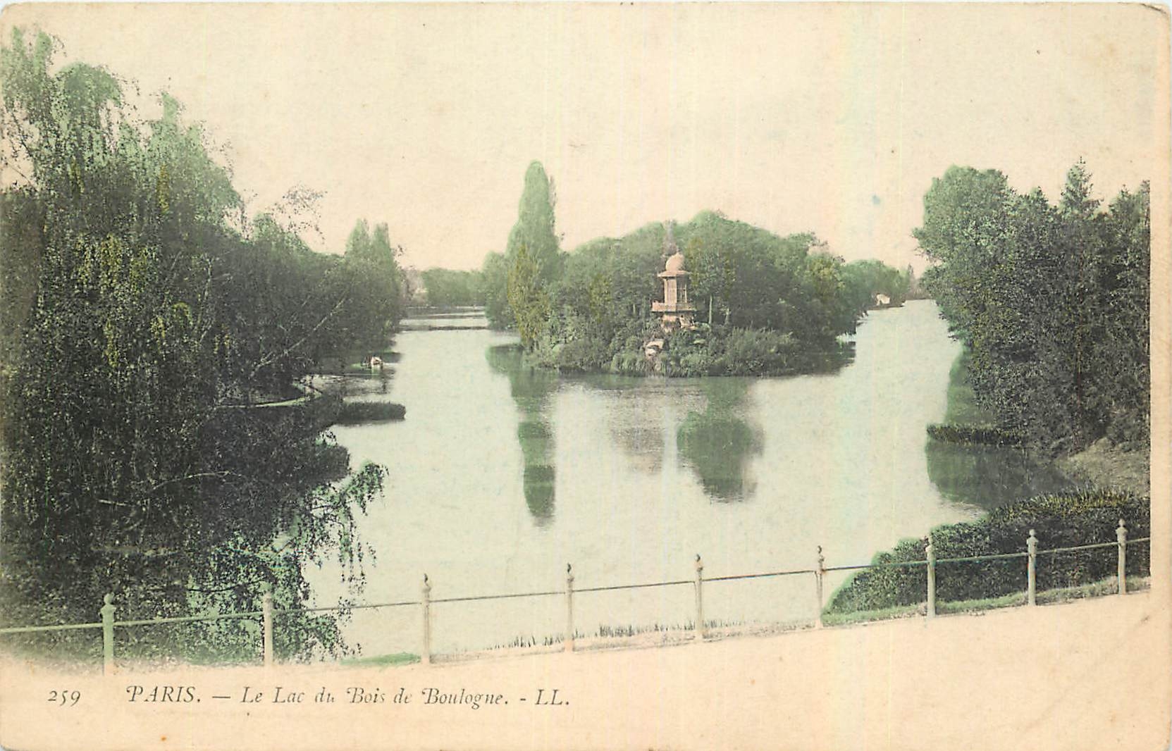 CPA Paris Le Lac du Bois de Boulogne 