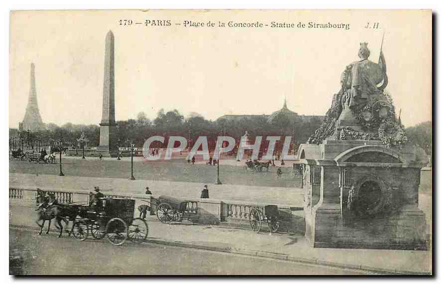 CPA Paris Place de la Concorde Statue de Strasbourg Tour Eiffel