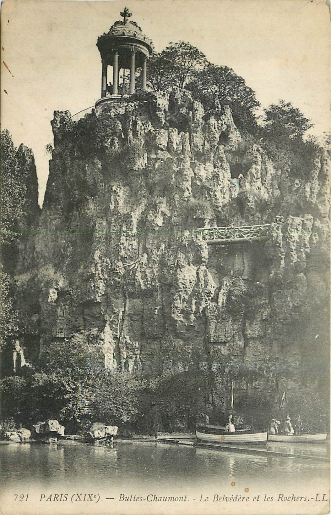 CPA Paris Buttes Chaumont Le Belvedere et les Rochers 