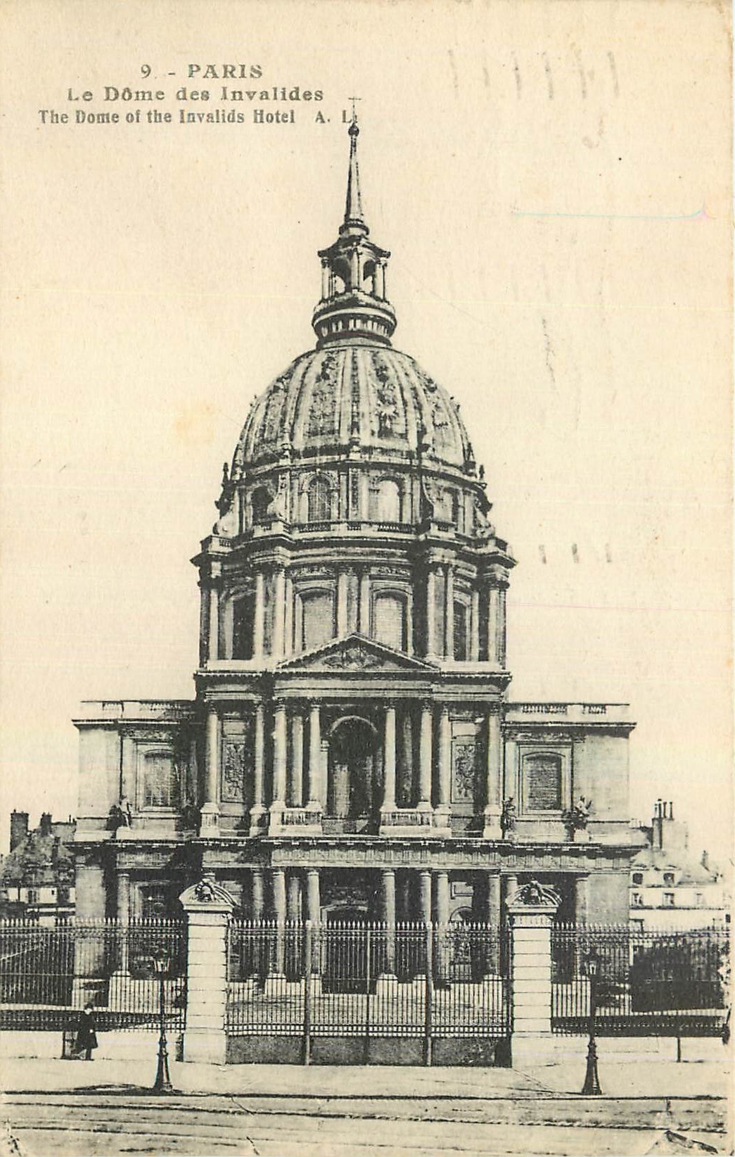 CPA Paris Le Dome des Invalides 