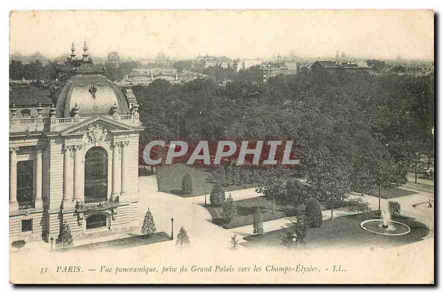 CPA Paris Vue panoramique prise du Grand Palais vers les Champs Elysees 