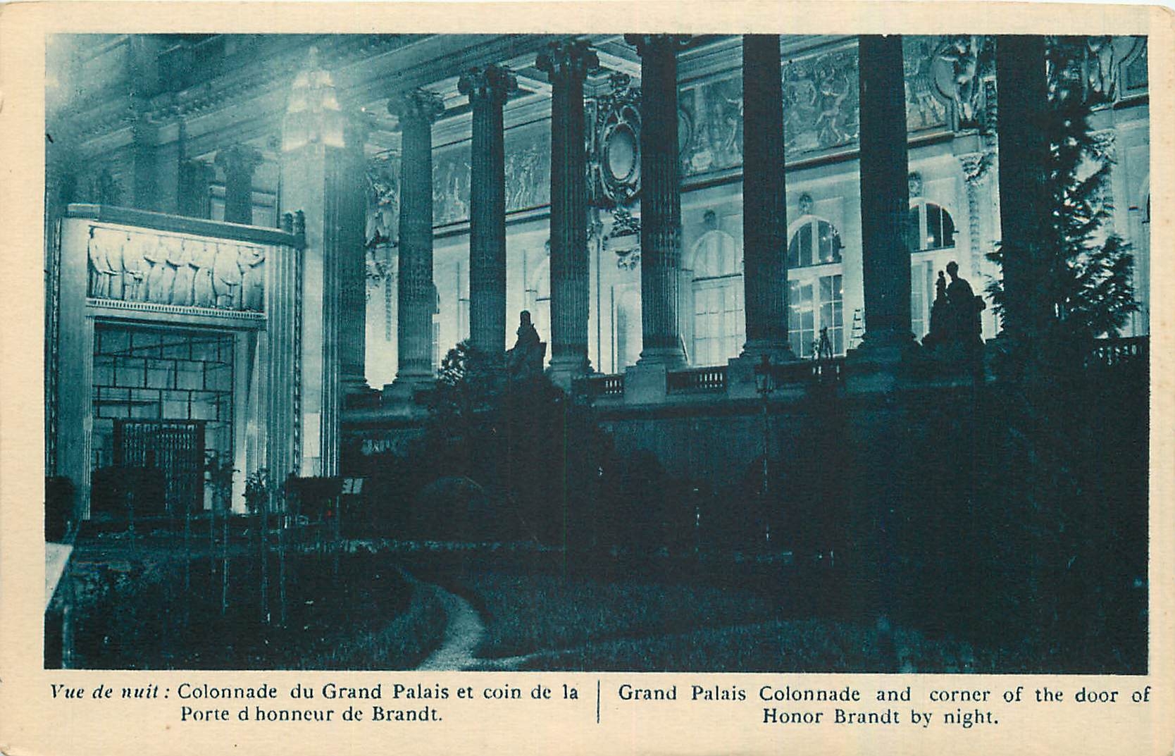 CPA Vue de nuit Colonnade du Grand Palais et coin de la Porte d'honneur de Brandt 