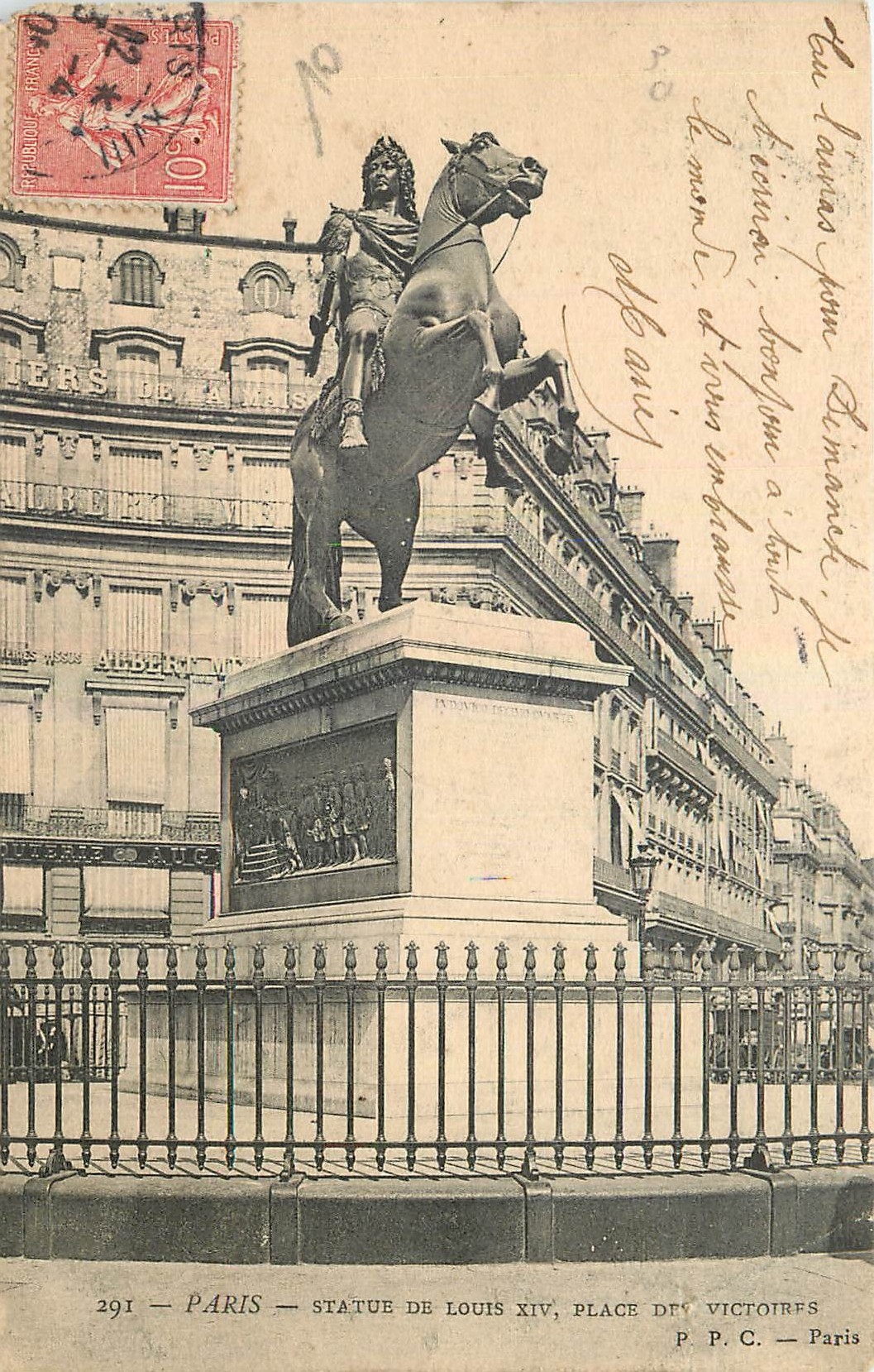 CPA Paris Statue de Louis XIV Place des Victoires 