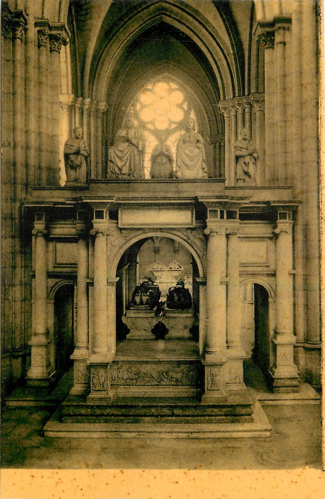 CPA Delorme Philibert et Bontemps Pierre Tombeau de Francois I Saint Denis Eglise de l'Ancienne Abba