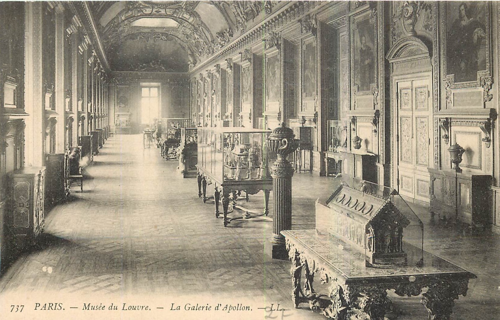CPA Paris Musee du Louvre La Galerie d'Apollon 
