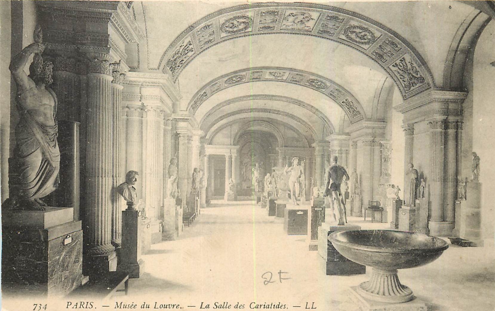 CPA Paris Musee du Louvre La Salle des Cariatides 