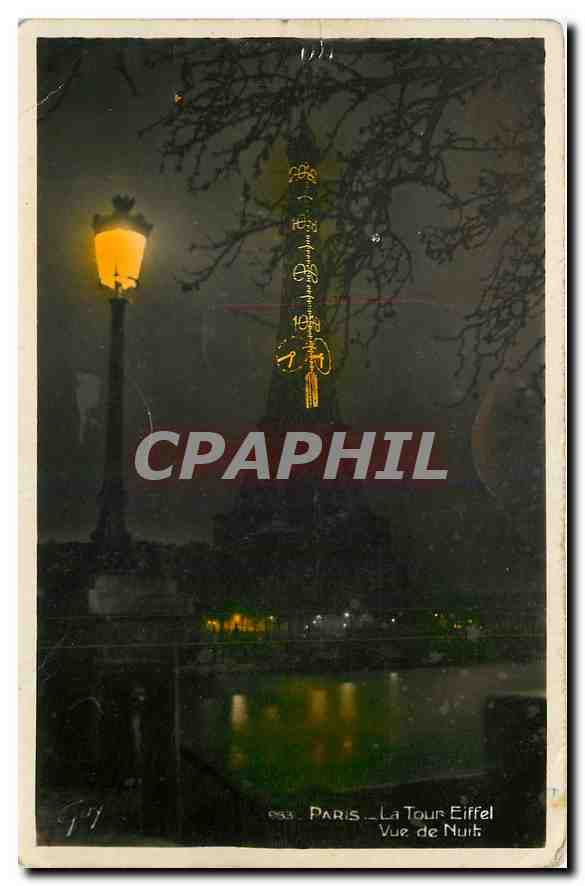 CPA Paris La Tour Eiffel Vue de Nuit 