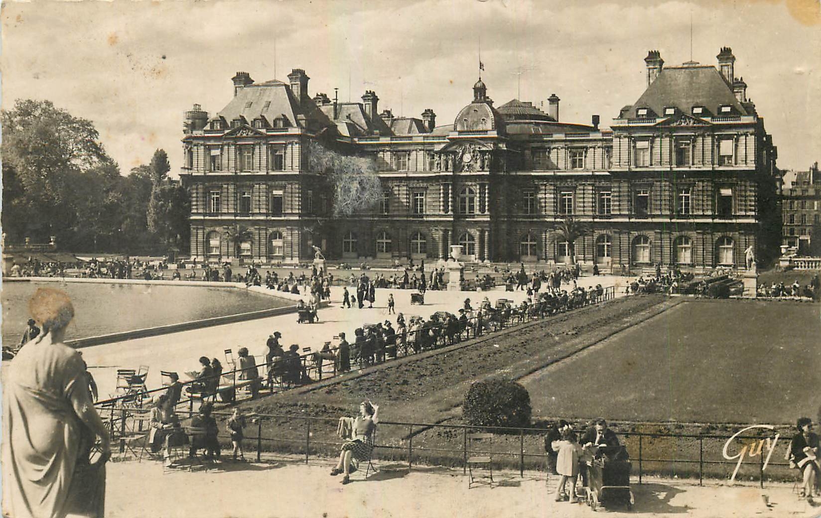 CPA Paris et ses Merveilles Jardin et Palais du Luxembourg 
