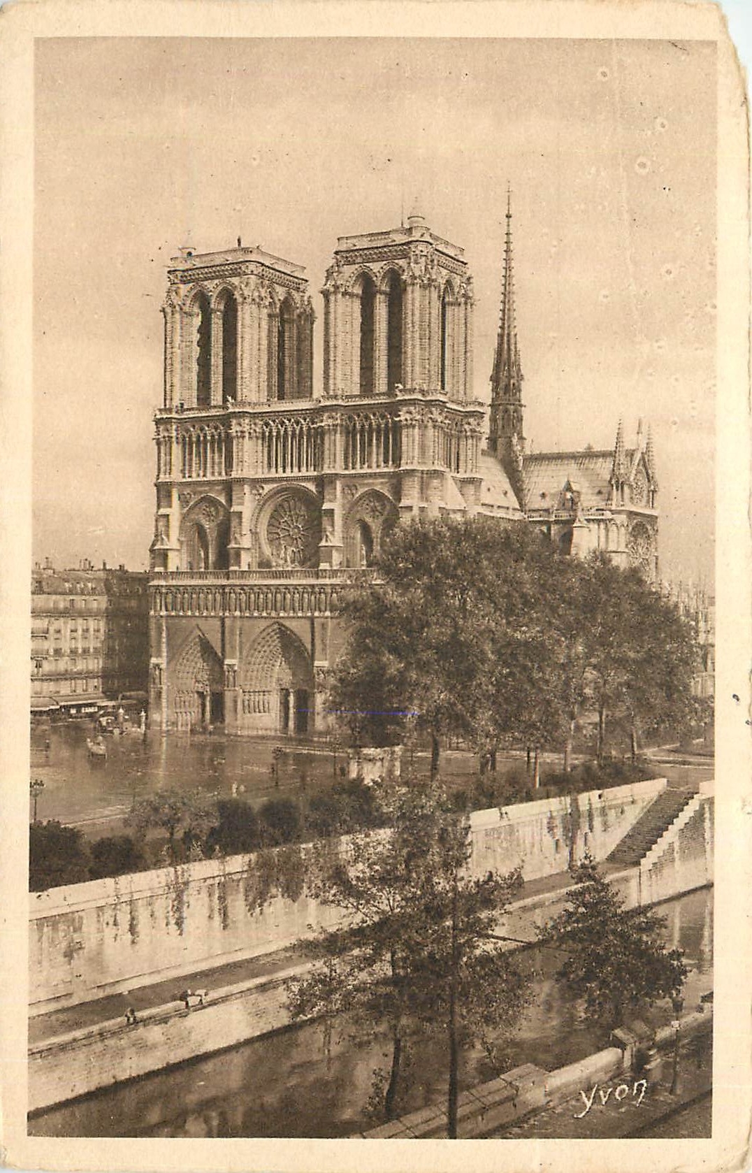 CPA Paris en flanant Notre Dame 