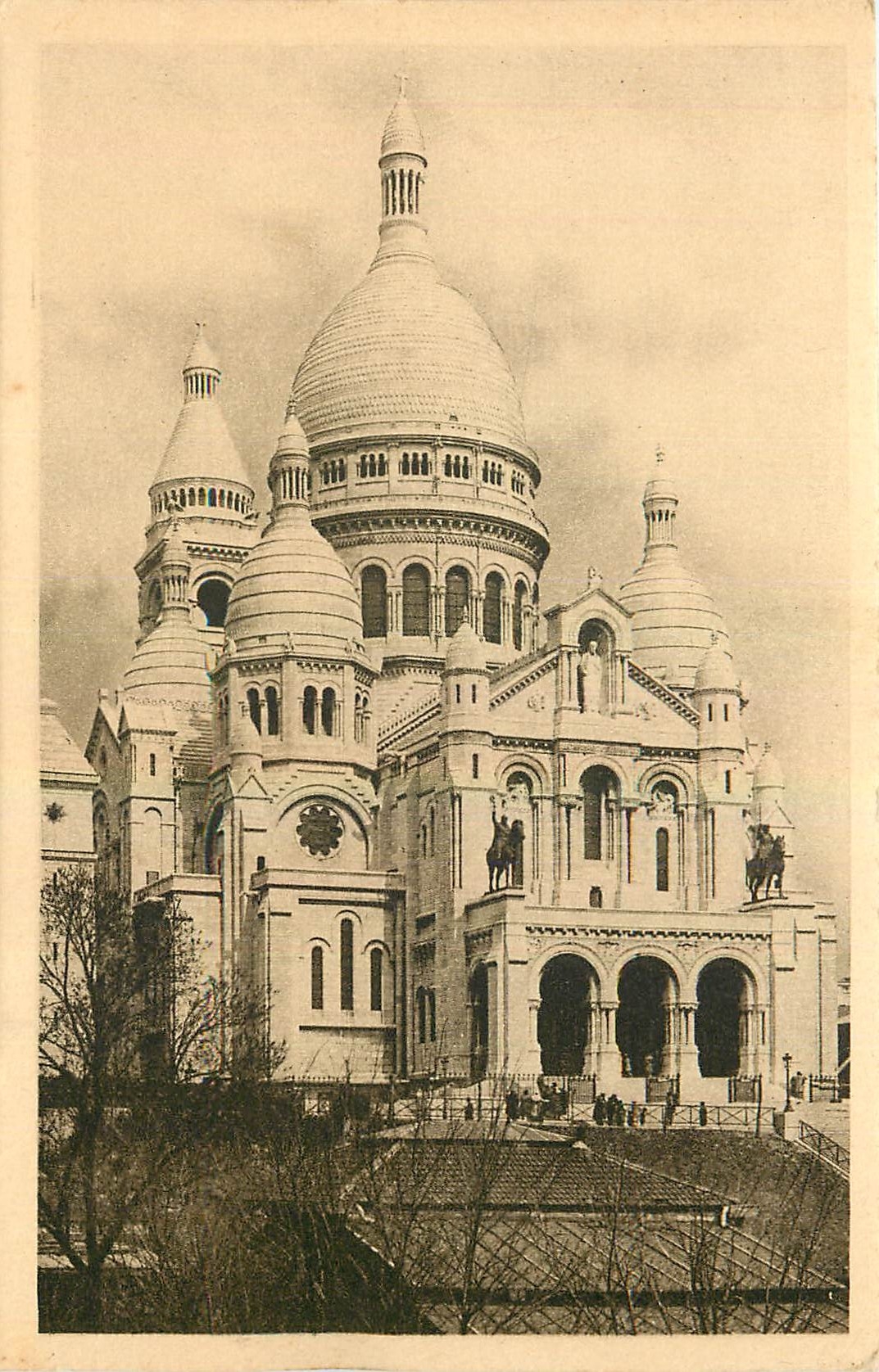 CPA Paris Basilique du Sacre Coeur 
