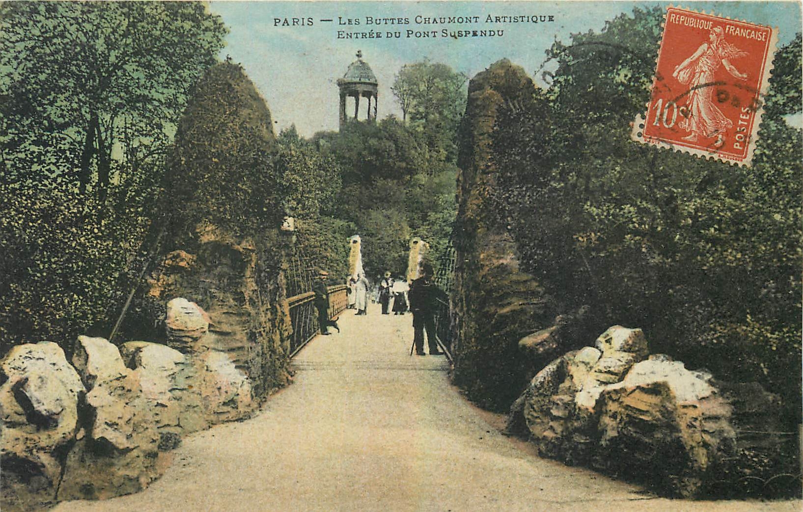 CPA Paris Les Buttes Chaumont Artistique Entree du Pont Suspendu 