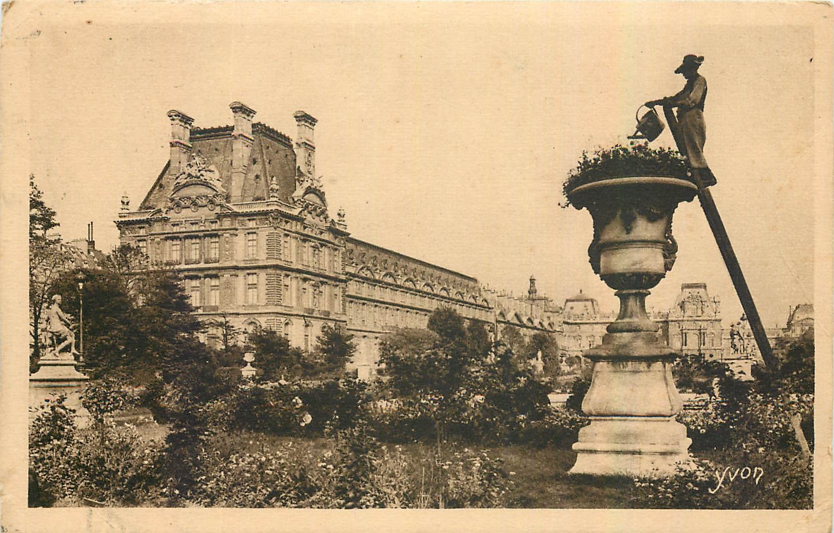 CPA Paris Le Pavillon de Marsan au Jardin des Tuileries 