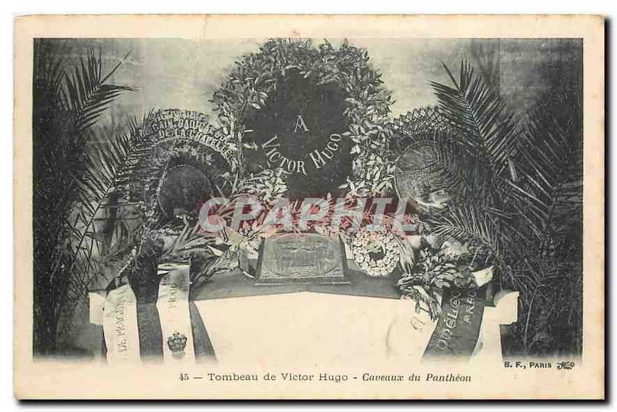 CPA Tombeau de Victor Hugo Caveaux du Pantheon Paris