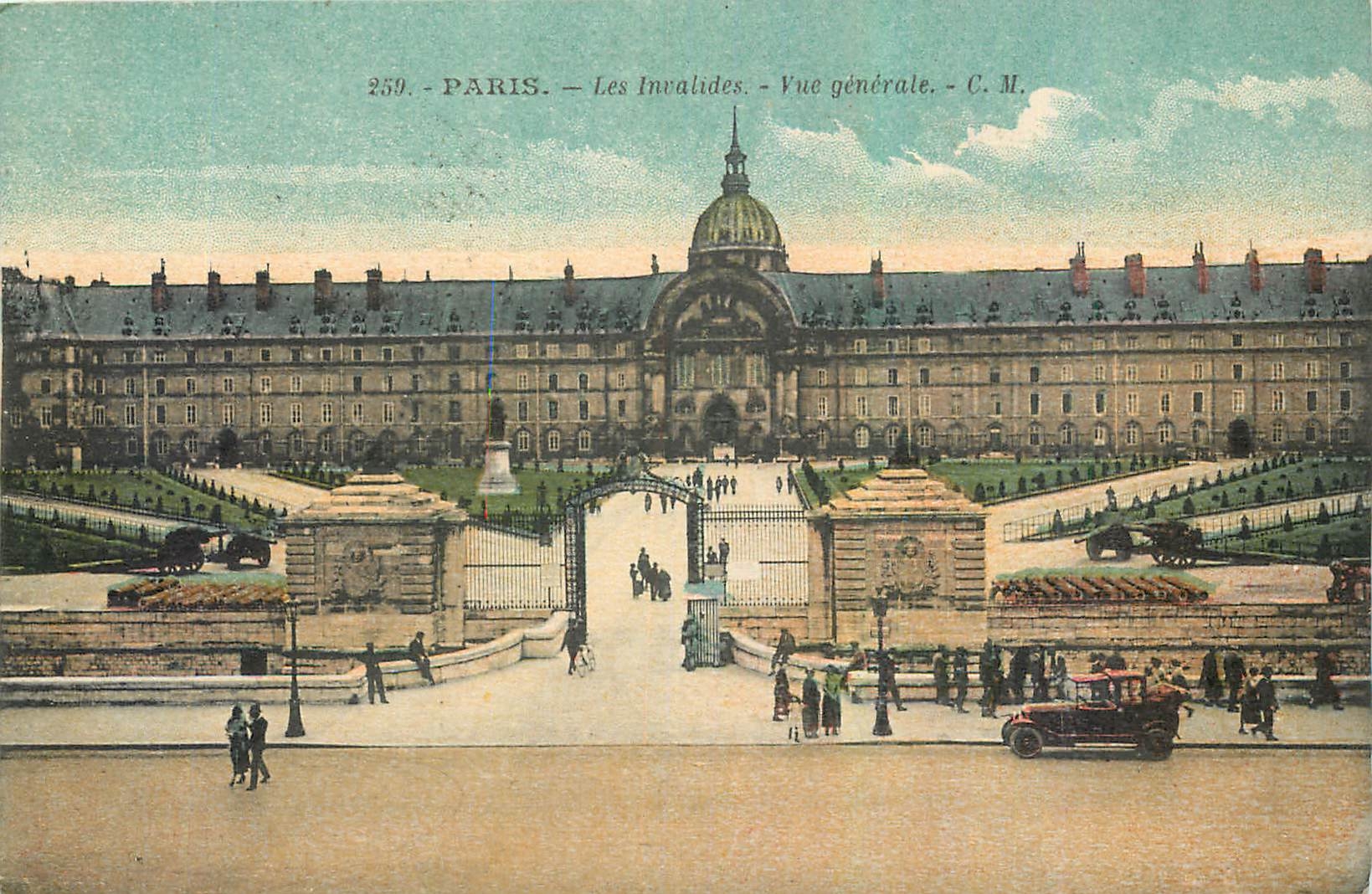CPA Paris Les Invalides Vue generale 