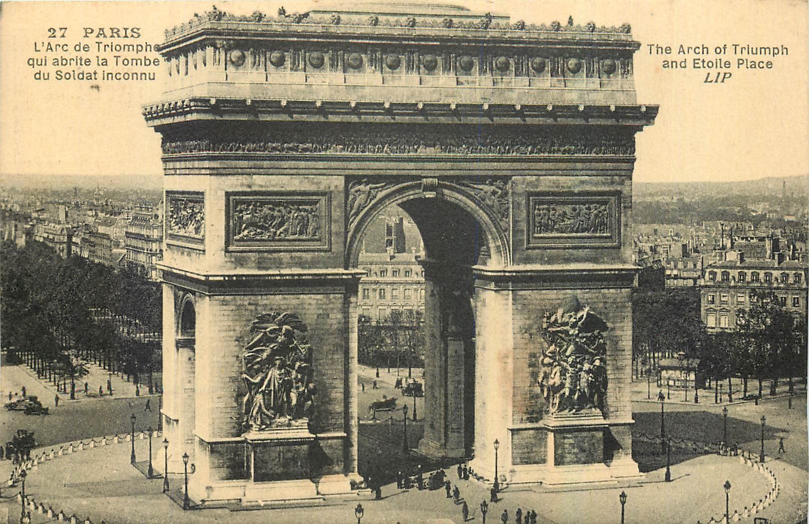 CPA Paris l'Arc de Triomphe qui abrite la Tombe du Soldat inconnu 