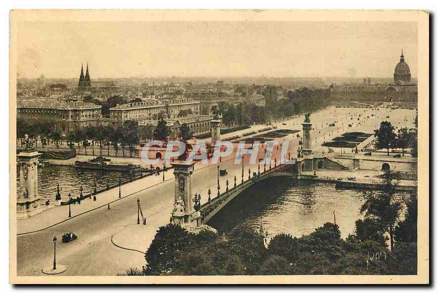 CPA Paris Le Pont Alexandre III et l'Esplanade de Invalides 