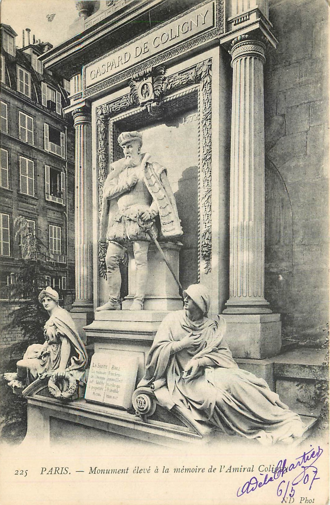 CPA Paris Monument eleve a la memoire de l'Amiral Coligny
