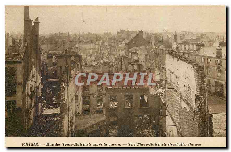 CPA Reims Rue des Trois Raisinets apres la guerre 