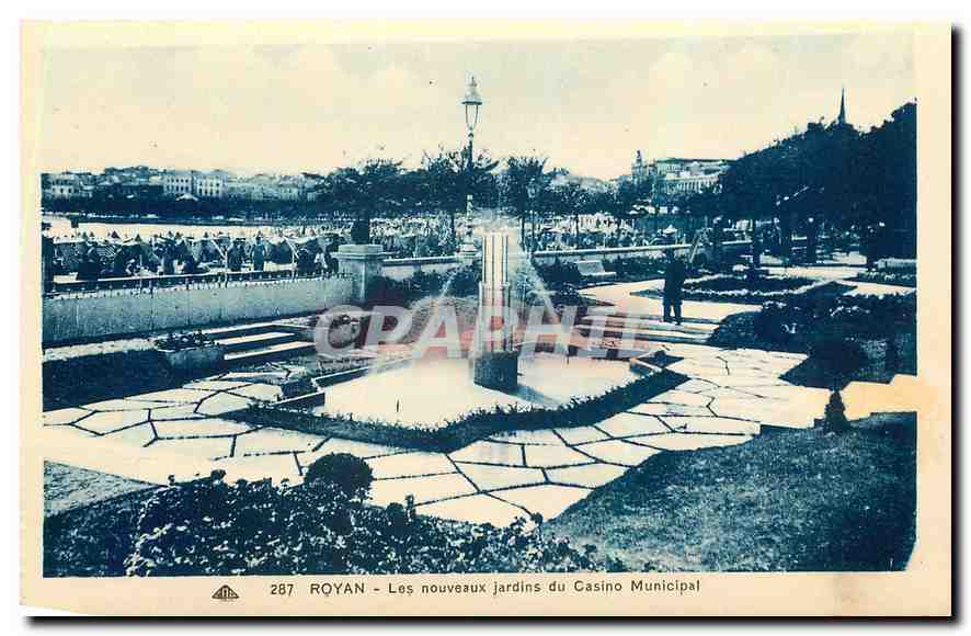 CPA Royan les Nouveaux Jardins du Casino Municipal 