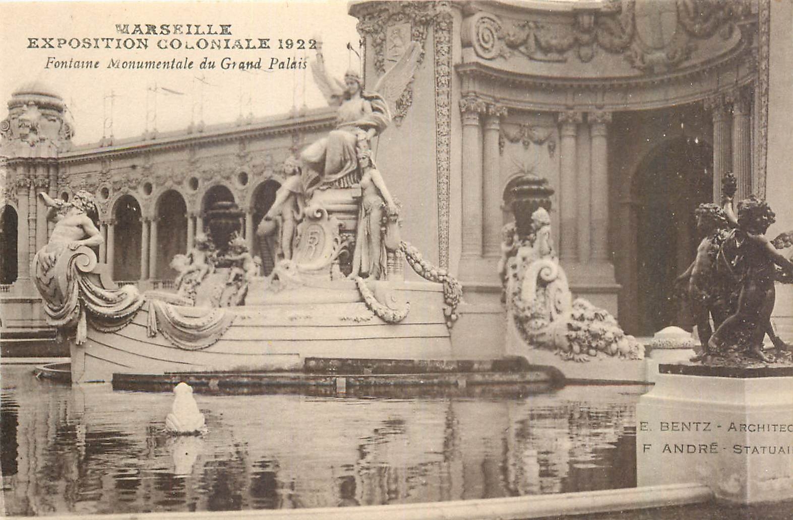 CPA Marseille Exposition Coloniale 1922 Fontaine Monumentale du Grand Palais 
