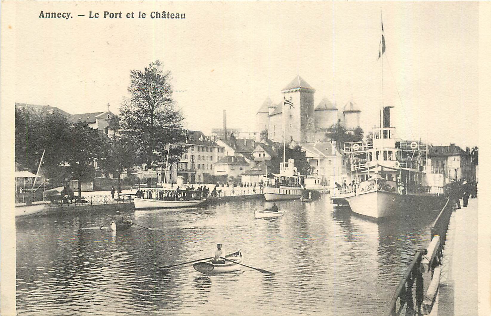 CPA Annecy Le Port et le Chateau 