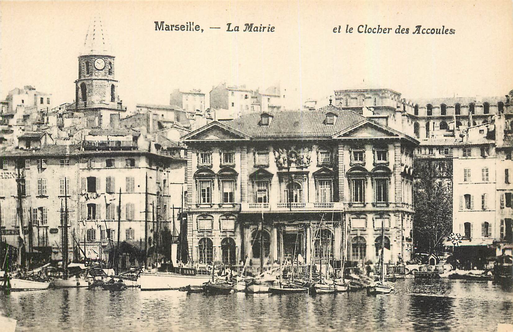 CPA Marseille La Mairie et le Clocher des Accoules 