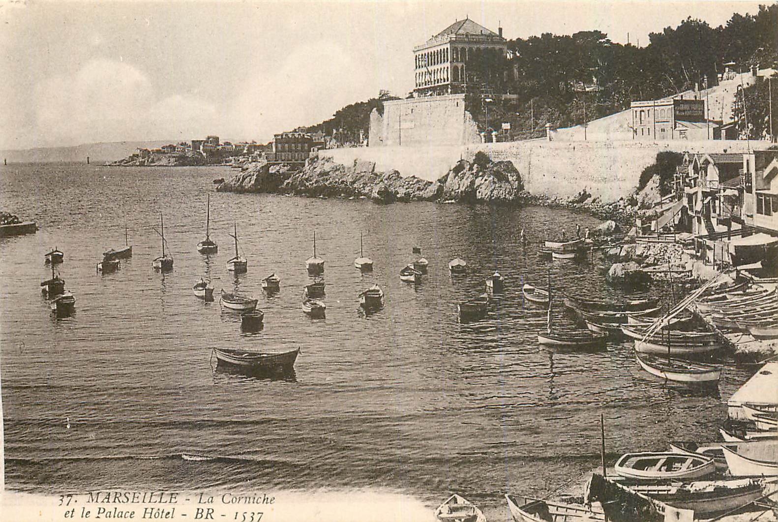 CPA Marseille La Corniche et le Palace Hotel 
