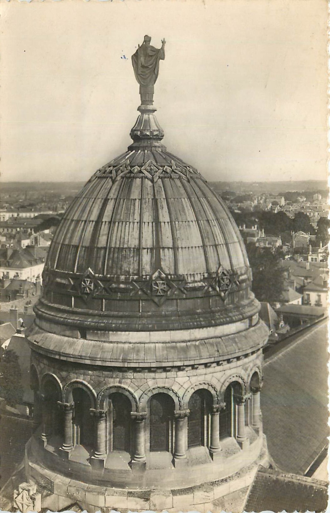 CPA Tours I et L Le Dome de la Basilique St Martin 