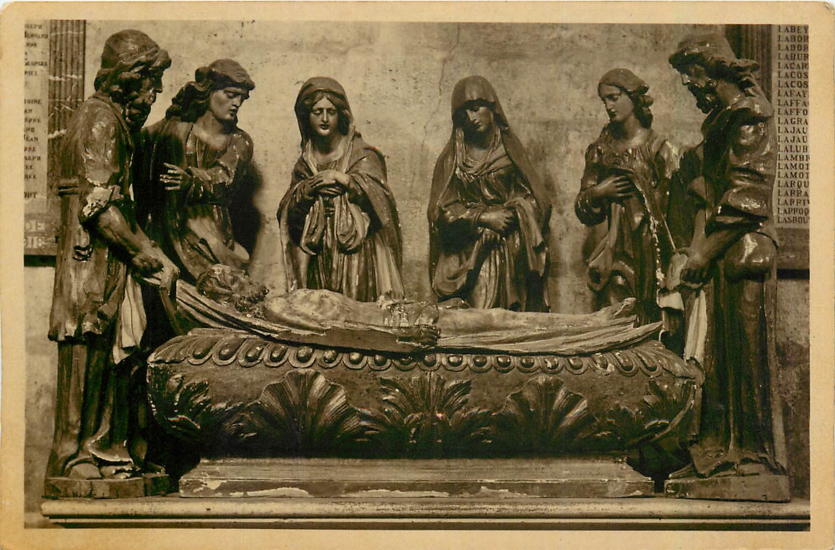 CPA Marmande Eglise paroissiale L'Ensevelissement du Christ Groupe en bois 