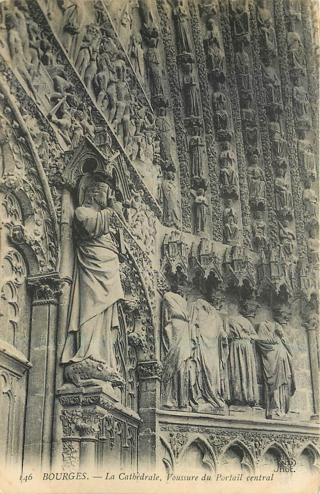 CPA Bourges La Cathedrale Voussure du Portail central 