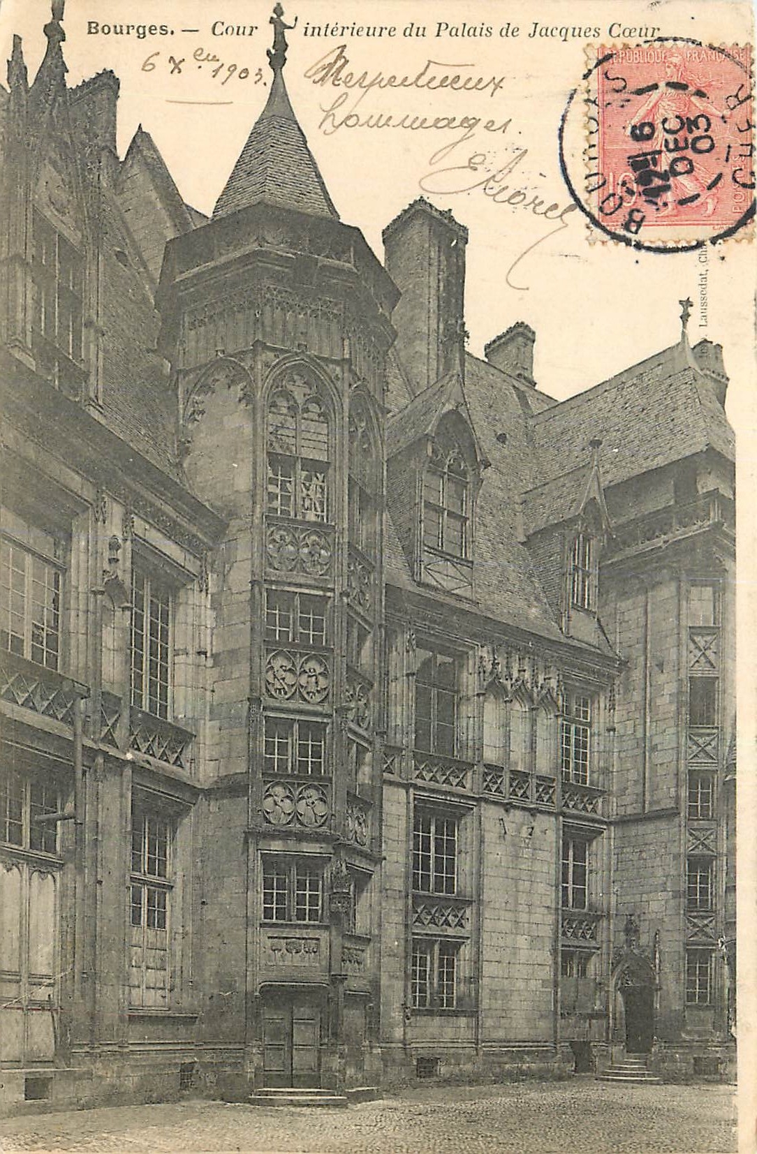 CPA Bourges Cour interieure du Palais de Jacques Coeur 